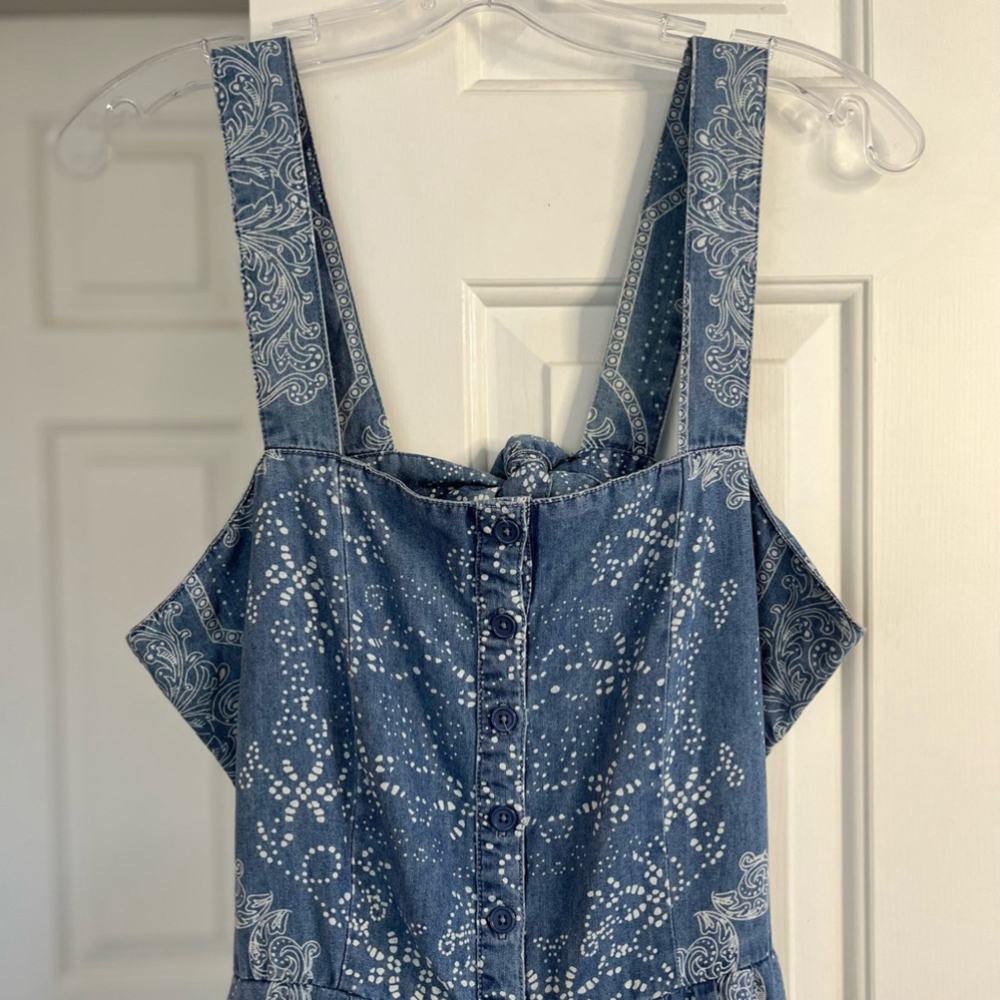 SOLD BENJAMIN BITTEN Chambray Denim Paisley Print Tie Back Button Front Romper - Picture 4 of 16